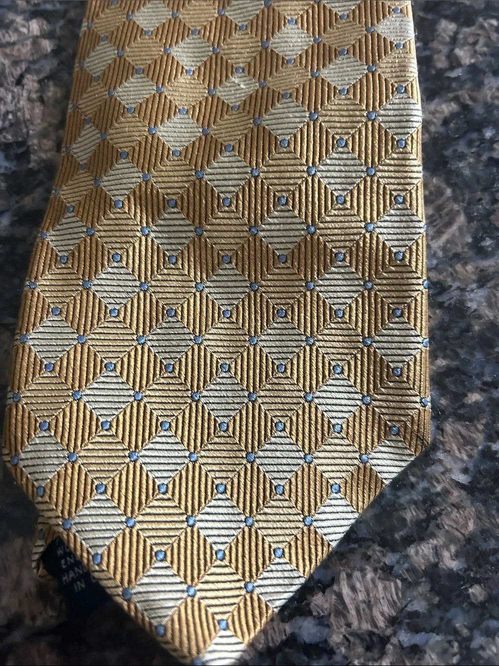BROOKS BROTHERS GOLD GEOMETRIC SILK TIE